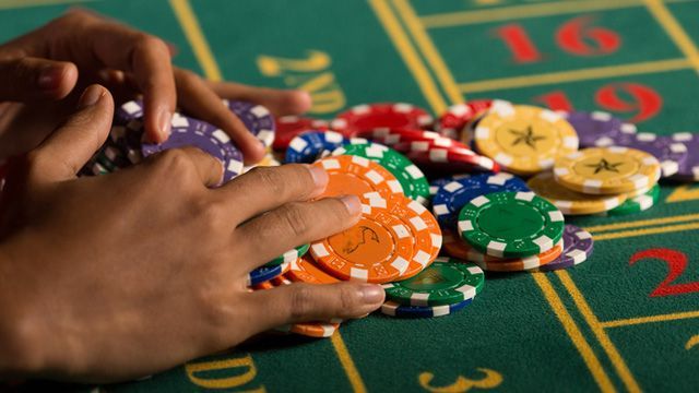 Lucky Chance APP کھلاڑیوں کے لیے لائیو کیسینو سیکشن